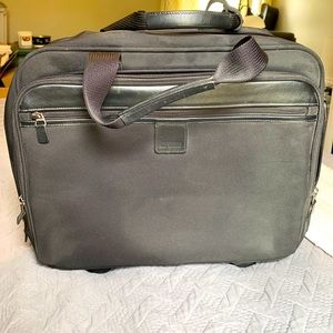 Rollaway travel carry on / briefcase / laptop case